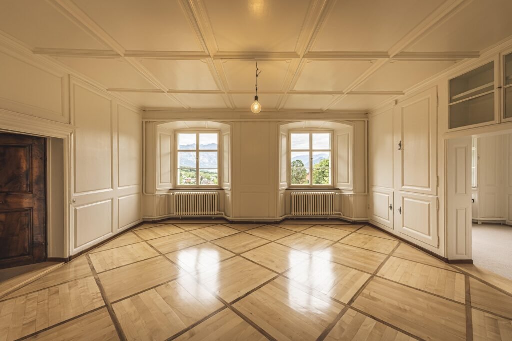 Comment savoir si une maison à rénover a réellement du potentiel ? 2 Volumes intérieurs d'une maison à rénover